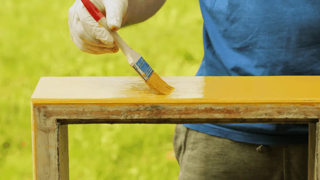 A Guide to Applying Chalk Paint to Furniture