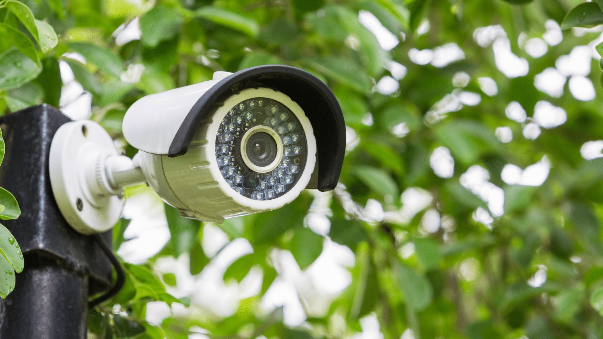 how-to-protect-outdoor-furniture-from-thieves-here-s-how-craft-gecko